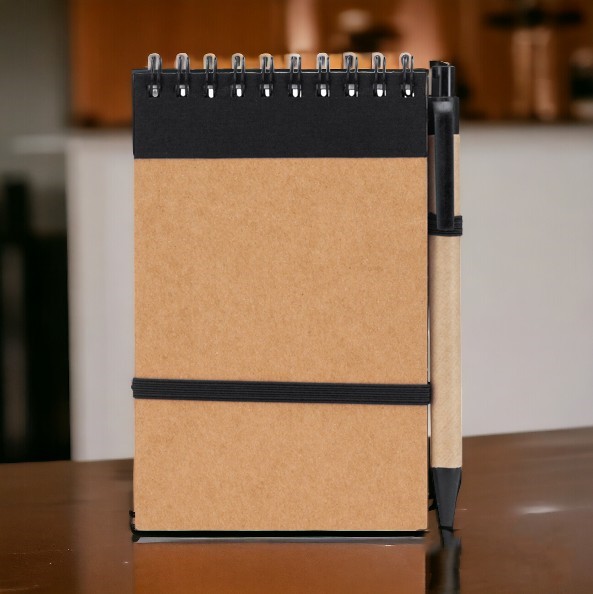 Блокнот LIEN с ручкой в обложке  из переработанного картона /  Скетчбук 70 листов